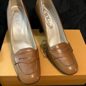 Tod’s Jodie Mocassino Carmel EUR 36, Loafer Heels